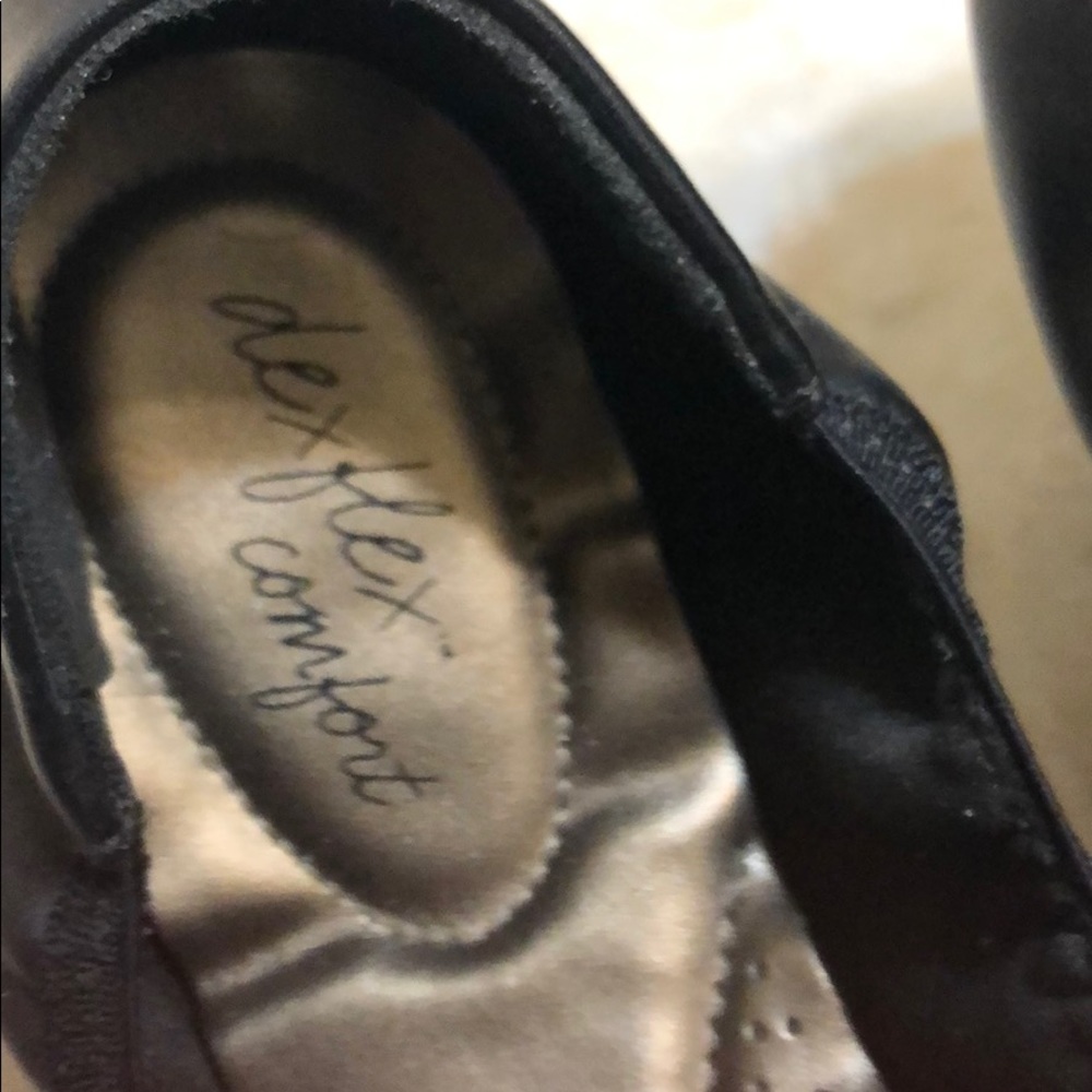 Shoes - Picture 2 of 2